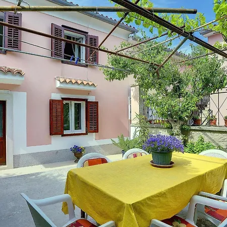 Holiday Casa Letizia Сasa de vacaciones Premantura